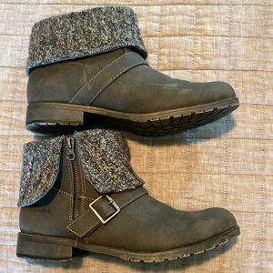 Rocket Dog boots